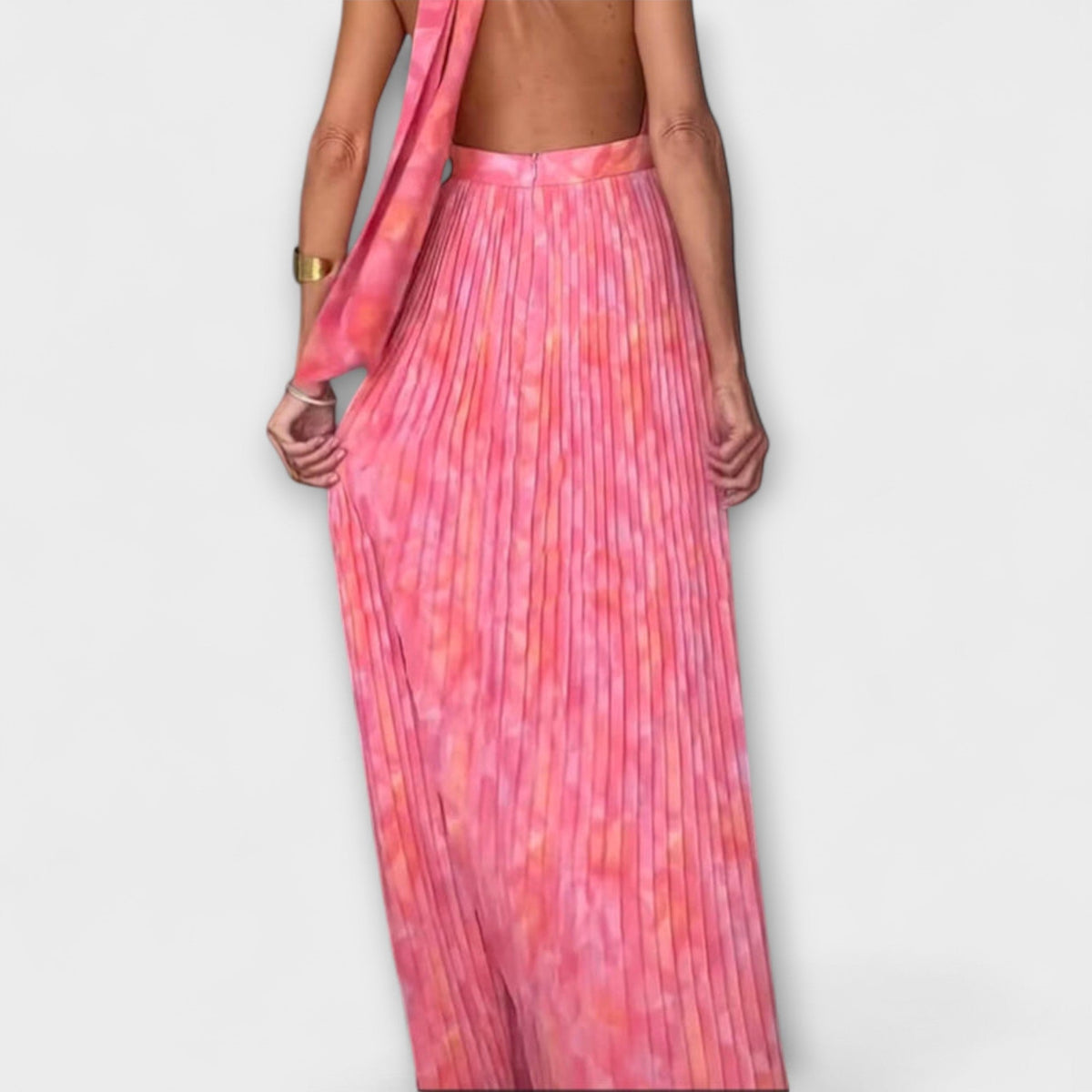 Seraphina - Elegant Halter Neck Pleated Maxi Dress for Events