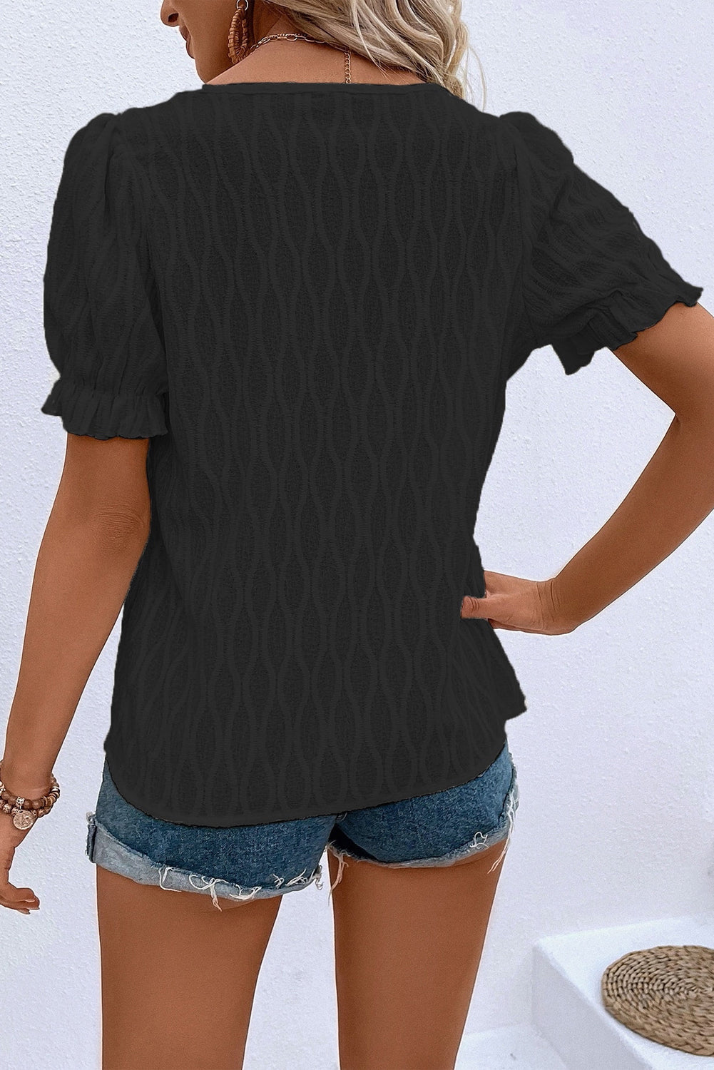 Solid Color Textured Blouse with V-Neck and Puff Sleeves