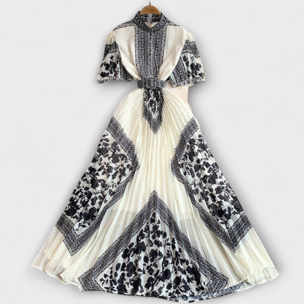 Delilah - Retro Chic Dress for Any Occasion