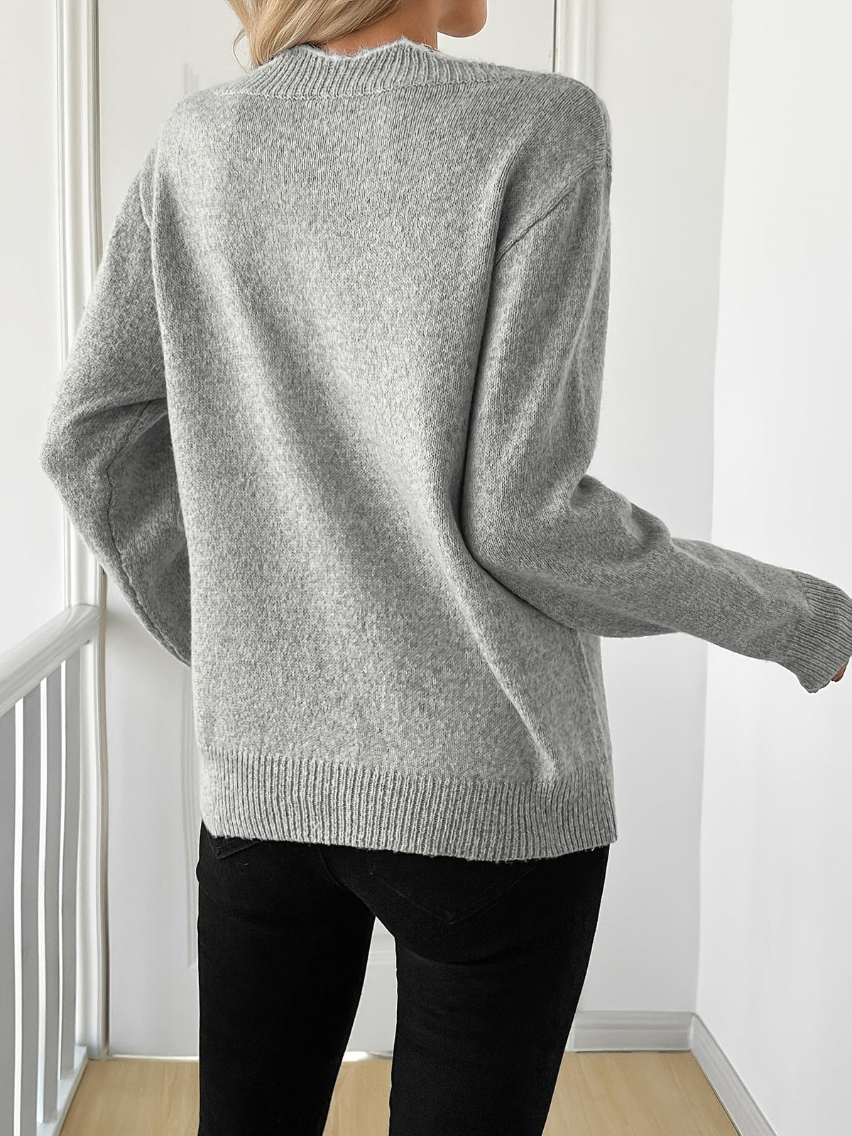 Uma-Skye Bow Front V-Neck Sweater