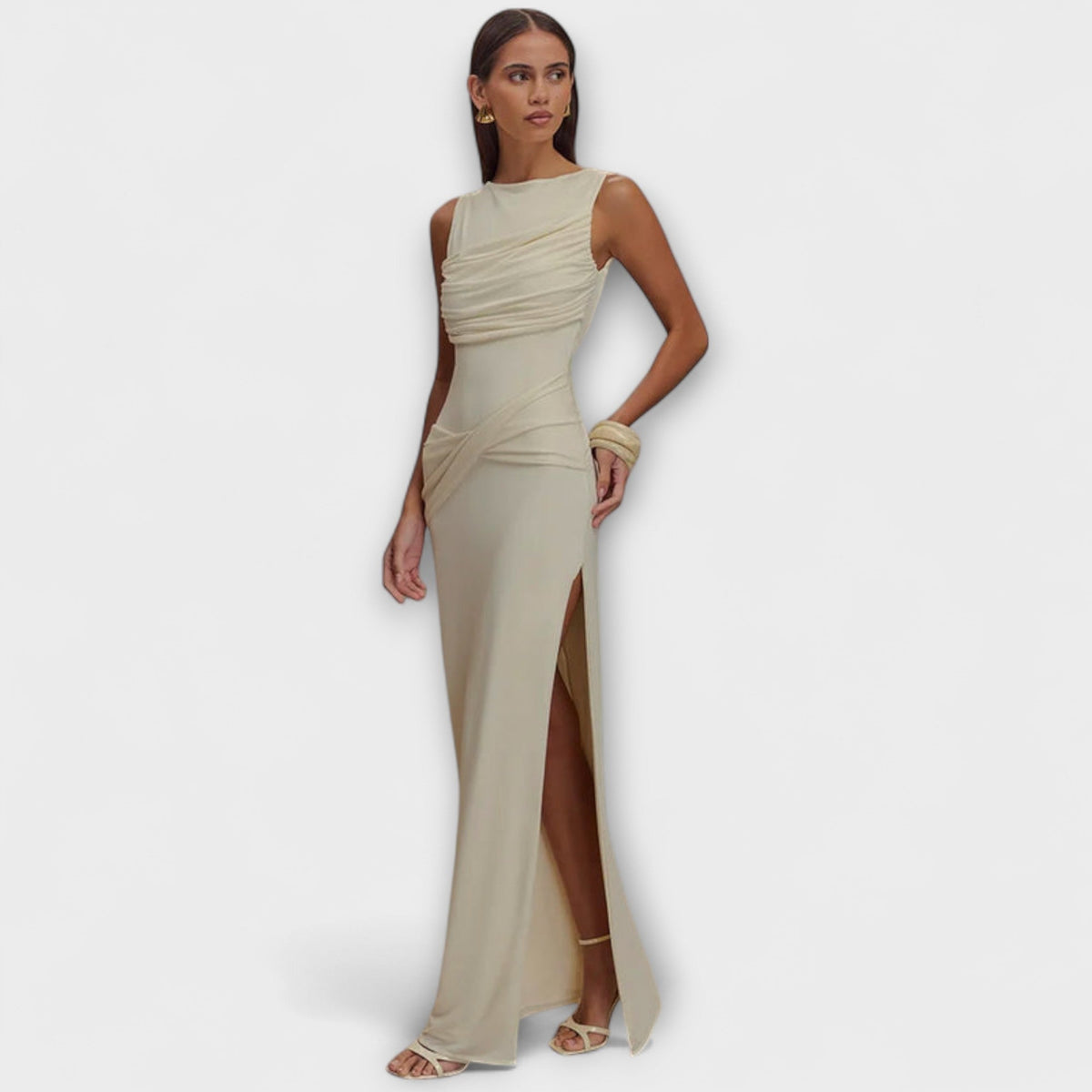 Chic Maxi Dress with High Slit for Any Occasion
