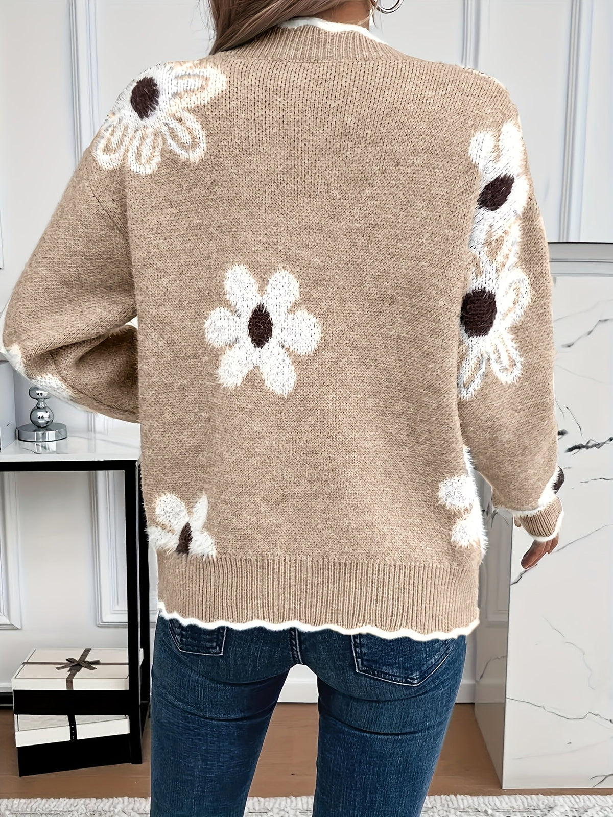 Clio-Sage Daisy Scallop Trim Sweater