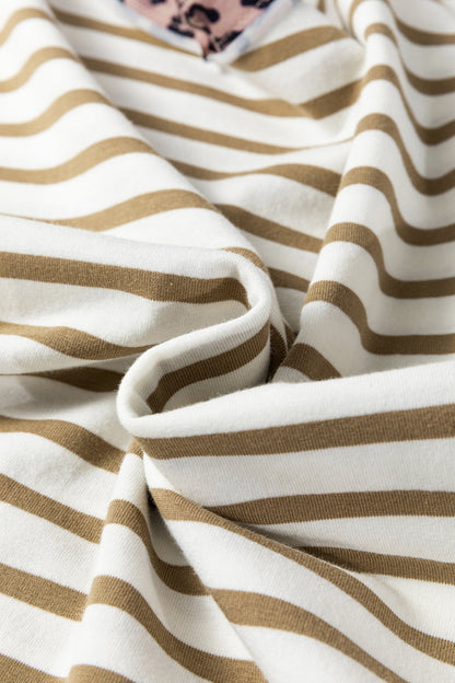 Wide crew neck T-shirt with khaki stripes and leopard patchwork