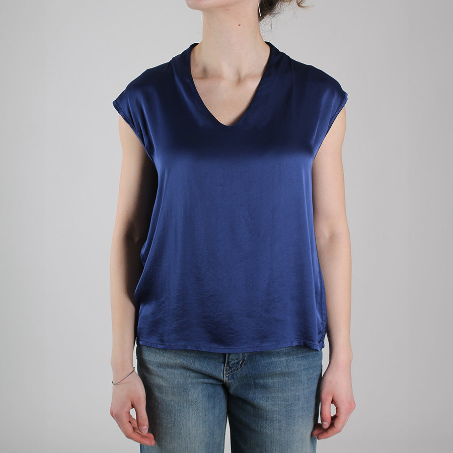 Blouse with V-neck