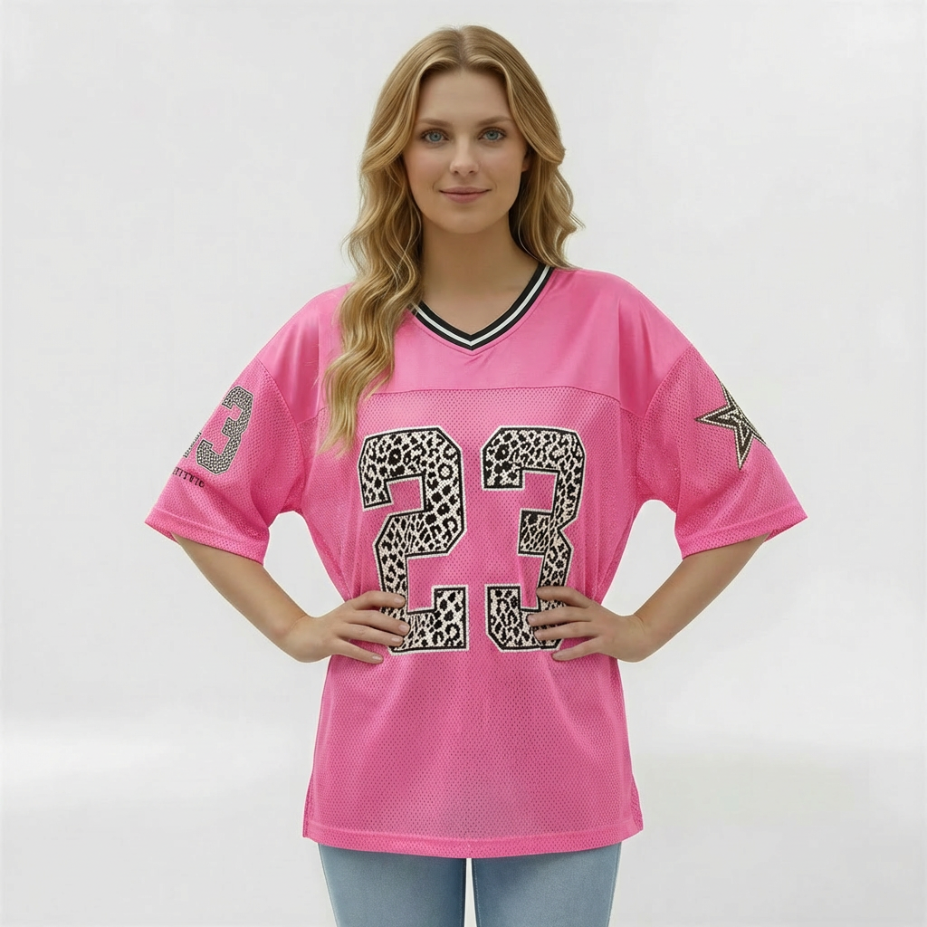 Women's oversized T-shirt with front print for casual use